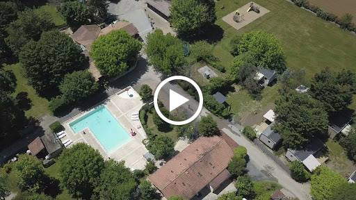 Photo de Camping au fil de l'eau Dordogne Périgord Piscine Rivière à Antonne-et-Trigonant (24420)