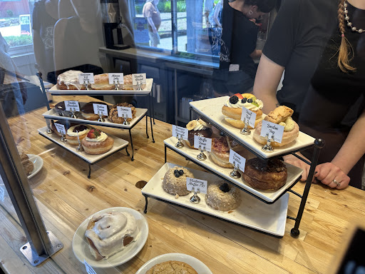 Deviant Donuts - Visual