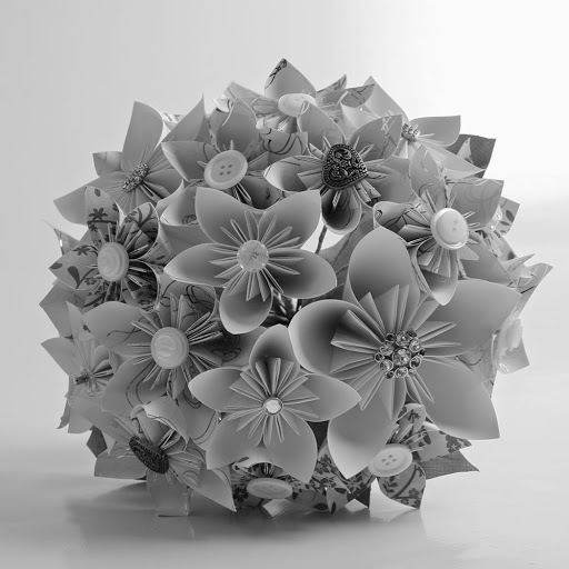 Jamie Jordan - Freelance Graphic Designer & Paper Artist - Thumbnail