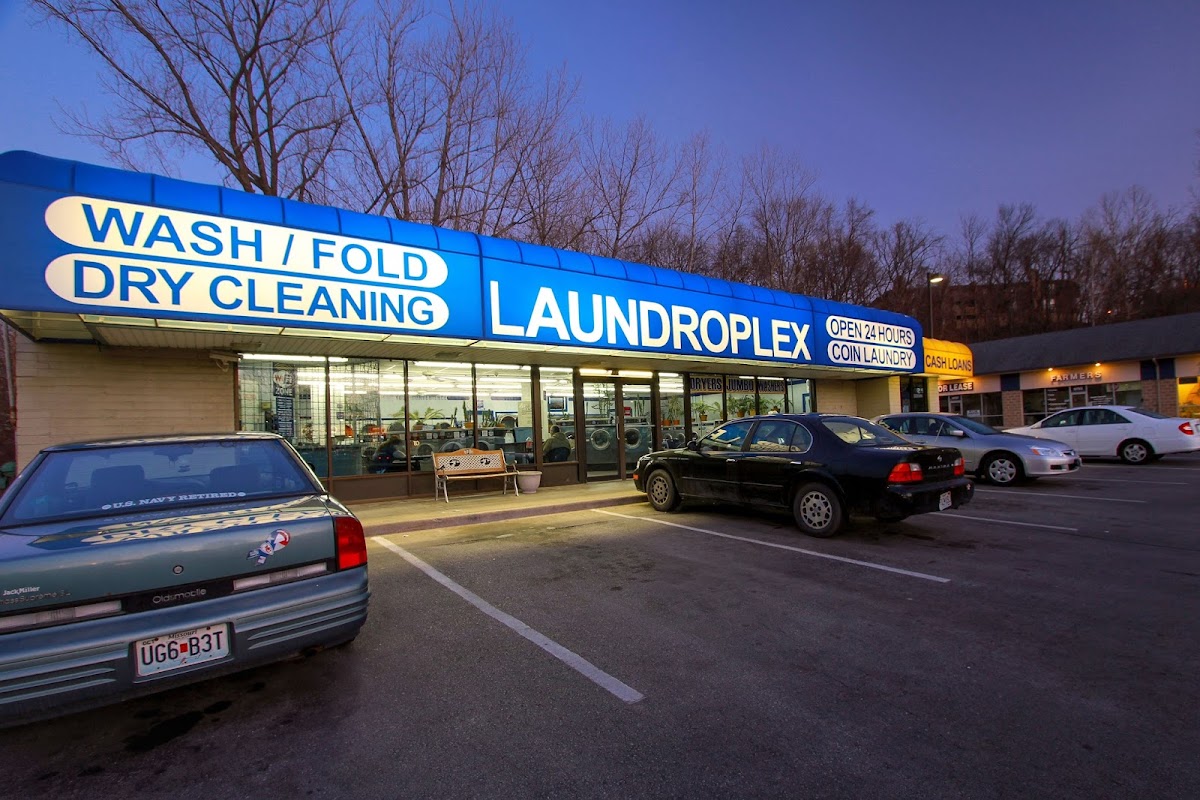 Laundroplex laundromat interior in Kansas City, MO