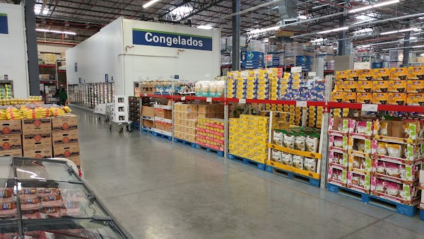 Sam's Club, Av Gobernador Alberto Cardenas Jiménez 865, Miguel Hidalgo,  49086 Cd Guzman, Jal., México