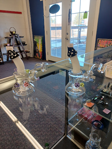 Reign and smoke head shop