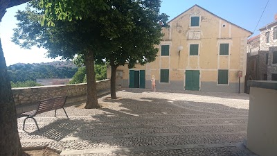 Photos of The parish church of St Philiph and Jacob