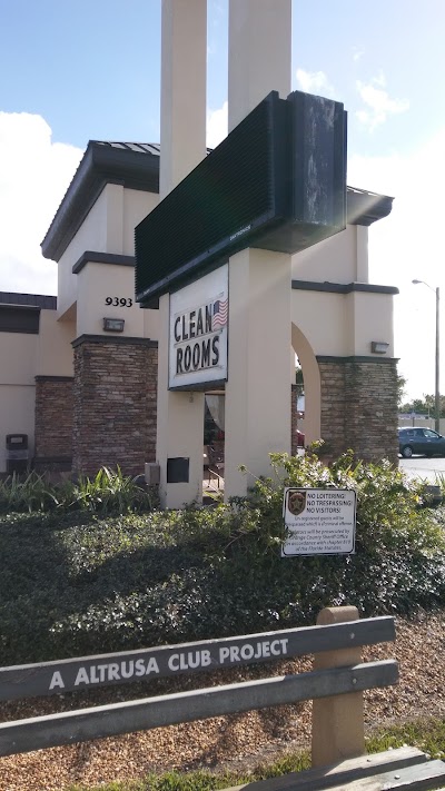 Photos of Howard Johnson Inn Airport Florida Mall