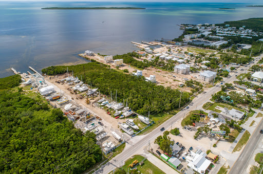 keylargoboatyardandstorage.com