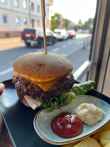 Pizzaria Pinsaria Pasta Burgerhouse Mediterran - Thumbnail