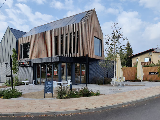 Nad Jeziorem 75, 43-100 Tychy