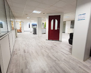 Photo n°8 de Grosfillex Fenêtres Chêne Doré à Guéret (Magasin de fenêtres en PVC)