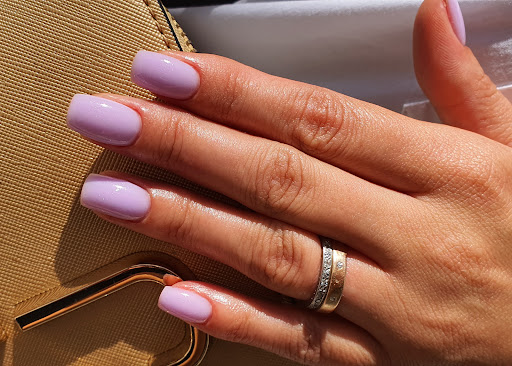 AV Studio Nail