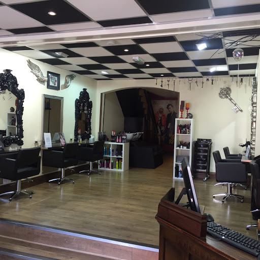 Farah Naz Hairdressing - Thumbnail
