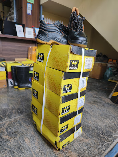 Safety shoes at best price at Saifee Industrial Solutions post image