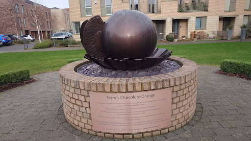 Terry's Chocolate Orange Sculpture - Thumbnail