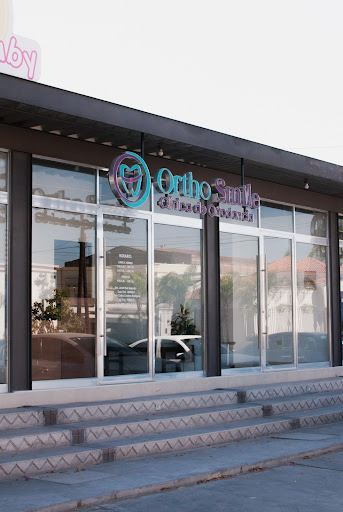 Ortho Smile consultorio dental - Thumbnail