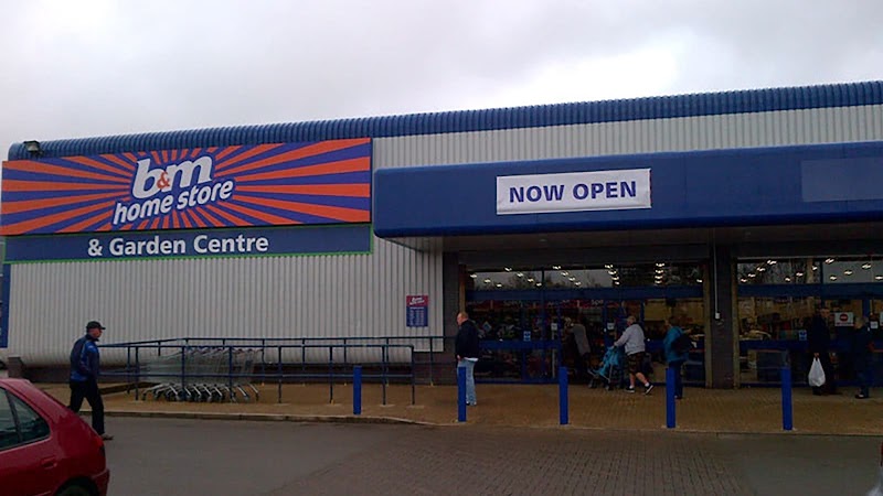 B&M Home Store with Garden Centre photo 2