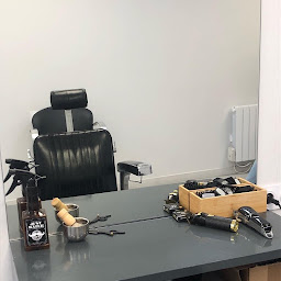 Photo n°3 de Jacques Coiffure à Pont-Évêque (Salon de coiffure)