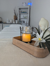 Photo n°12 de La perle des Îles by Aurélie à Berre-l'Étang (Salon de manucure)