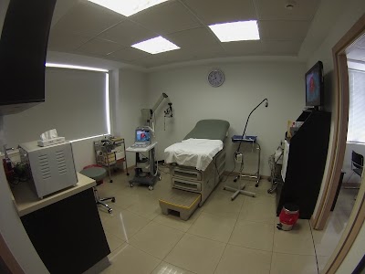 Photos of Dr. Denis S&aacute;nchez