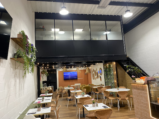 Le Beuzz Café