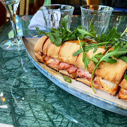 Photo n°35 de Prince Wagram à Paris (Restaurant)