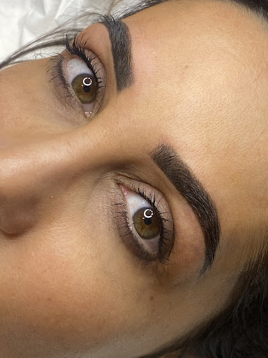 Brow Foxx - Thumbnail