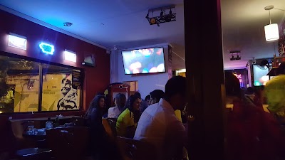 Photos of La Plaza Delicatessen