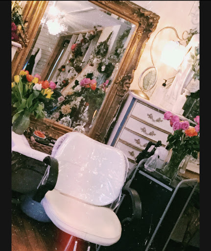 Leo Thomas Salon & Spa - Thumbnail