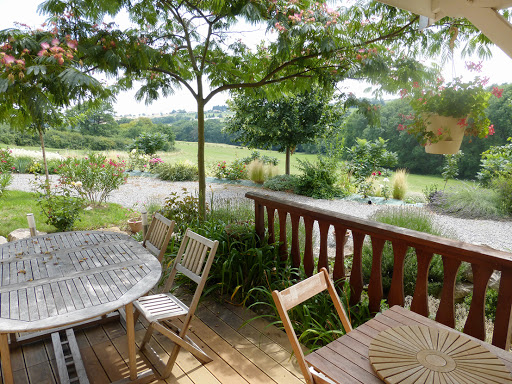 Photo de Gîte et Maison d'hôtes des 2 chênes à Bessenay (69690)