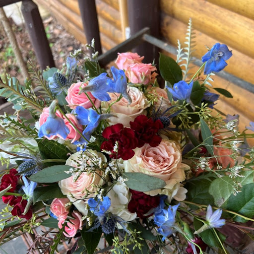 Ruth's Flowers & Gifts - Thumbnail