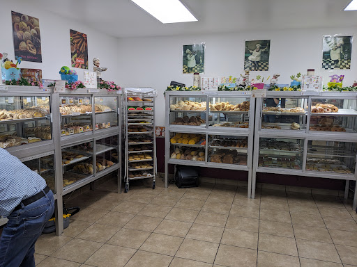 De Ayala Bakery - Visual