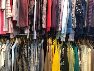 Photo n°5 de Bouquinerie et Friperie solidaire Oxfam France à Strasbourg (Magasin de vêtements vintage)