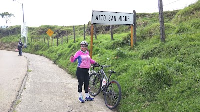Photos of Alto De San Miguel