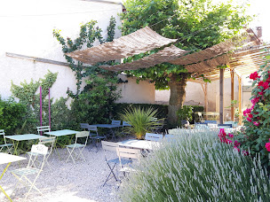 Photo n°42 de La Roseraie - Bistrot Gourmand Bar Hôtel Tabac à Ambérieux-en-Dombes (Bureau de tabac)