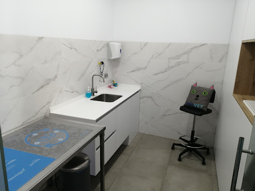 CLÍNICA VETERINARIA VÉLVET