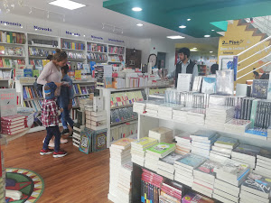 SBS Librería Internacional - Arequipa 1