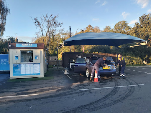 Waves Hand Car Wash Twickenham