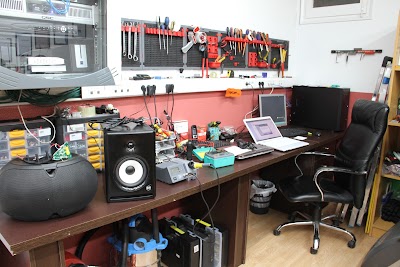 Photos of SERVEI T&Egrave;CNIC INFORM&Agrave;TIC I D'ELECTRICIDAD