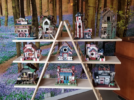 The Art Gallery and Gift Shop of THE HILL - Thumbnail
