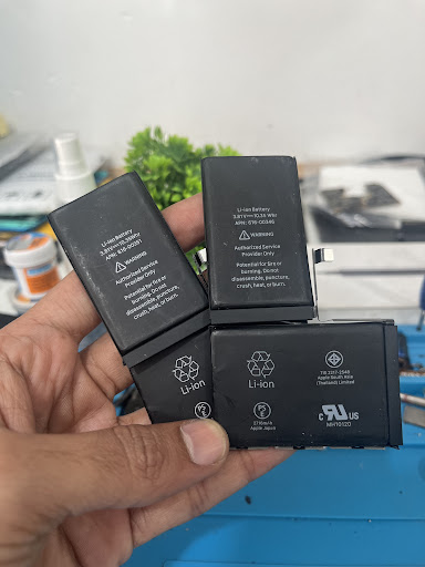 Affordable iPhone battery replacement.  post image