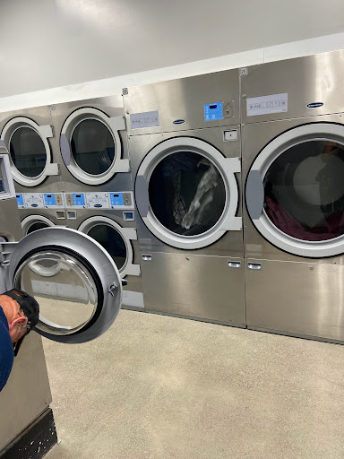Lightning Laundromat - Thumbnail