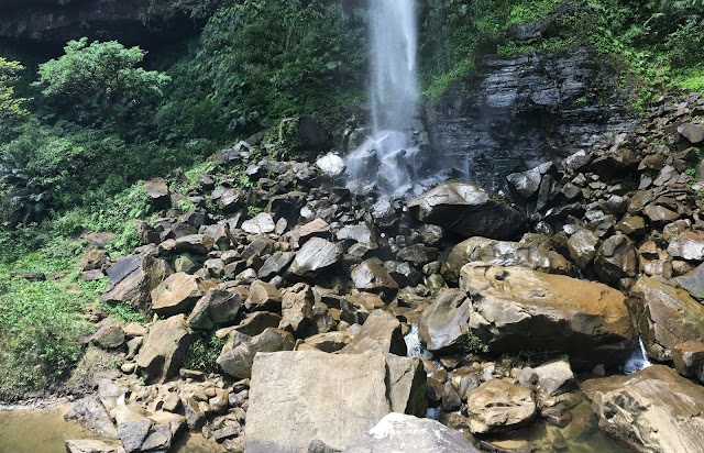 Pinaisara Falls