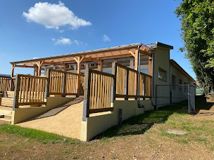 Photo n°12 de Spiquel-Charpente à Joinville-le-Pont (Société de fabrication d'escaliers)