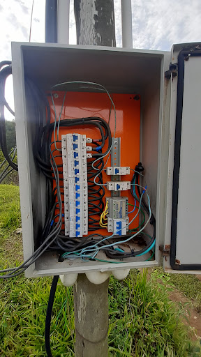 Ricardo Eletricista Profissional e Engenharia em Atibaia.