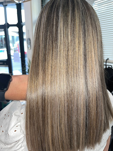 Bukuri Hair Salon - Thumbnail