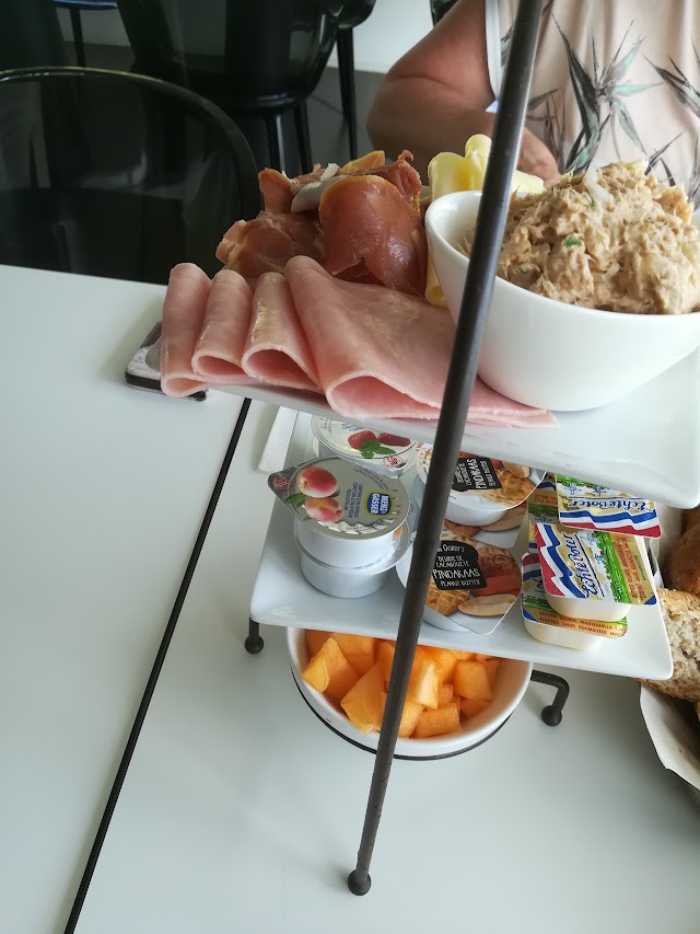 Papagayo Specialty Restaurant