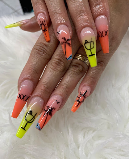 Marbella's Salon - Thumbnail