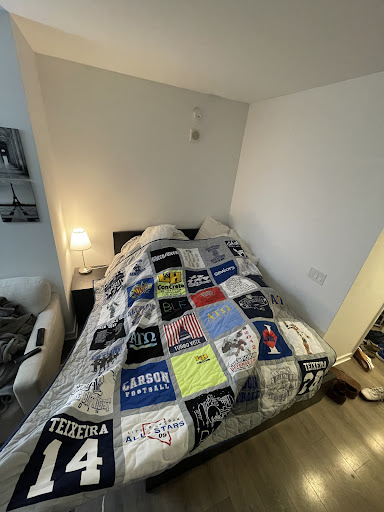 Keepsake T-Shirt Quilts & Blankets - Thumbnail