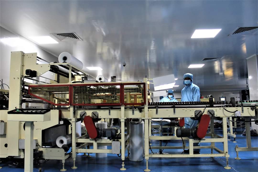 Select Glass Industries L L C - صورة 2