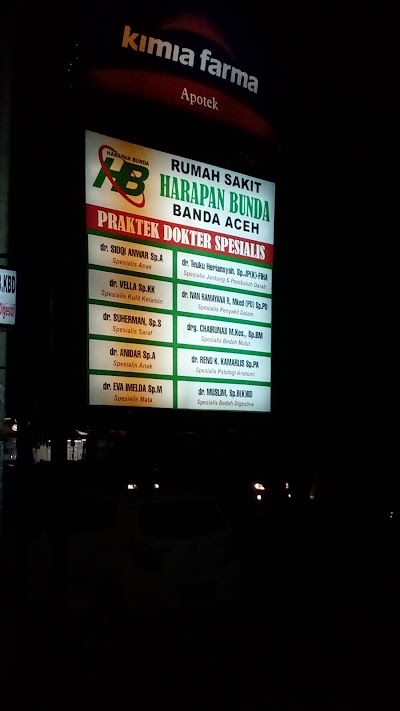 Photos of Kimia Farma Teuku Umar