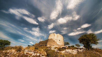 Lekursi Castle