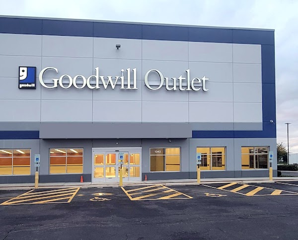 Romeoville Goodwill Outlet photo 2